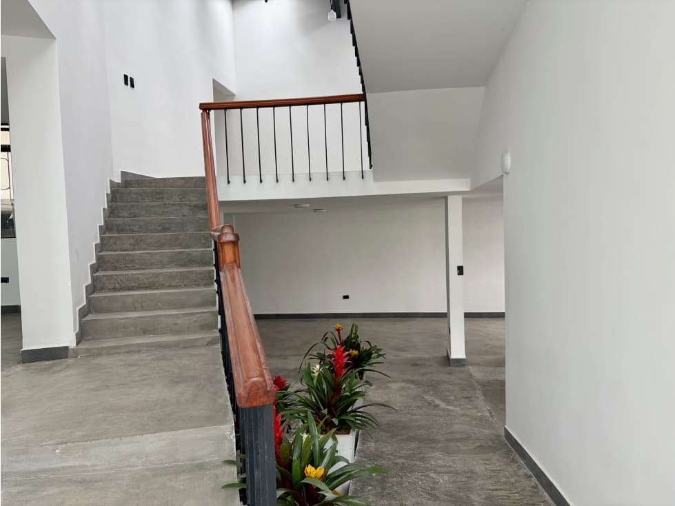 Casa Comercial en Renta - Palogrande Manizales - 1