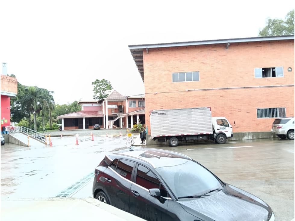 BODEGA EN VENTA ARMENIA MALL PLAZA - 1