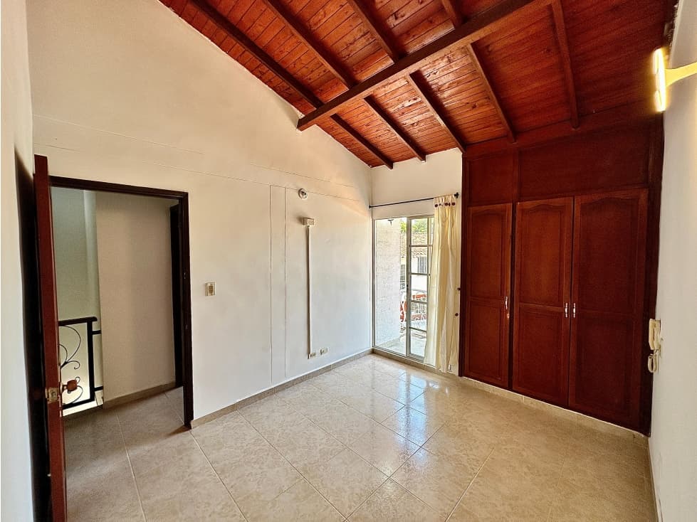 CASA PARA RENTA AL NORTE DE LA CIUDAD - 1