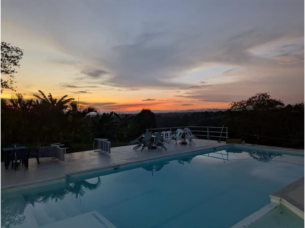 ARRIENDO HOSTAL, AMOBLADO, CERCA A RECUCA - 1