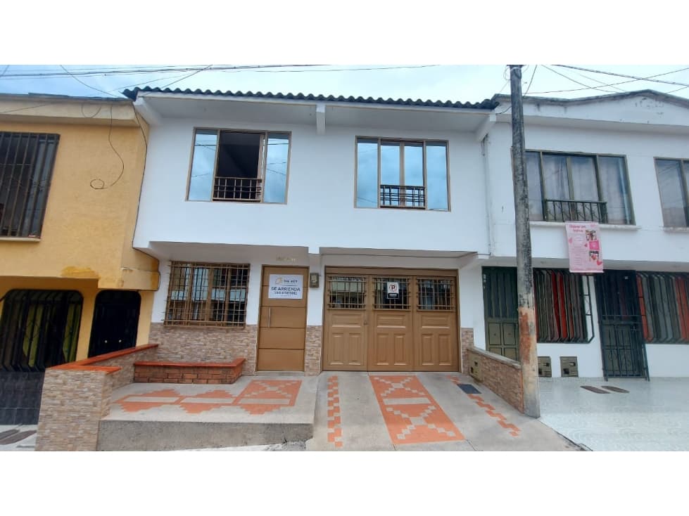 VENDO CASA BARRIO CENTENARIO MONTENEGRO - 1