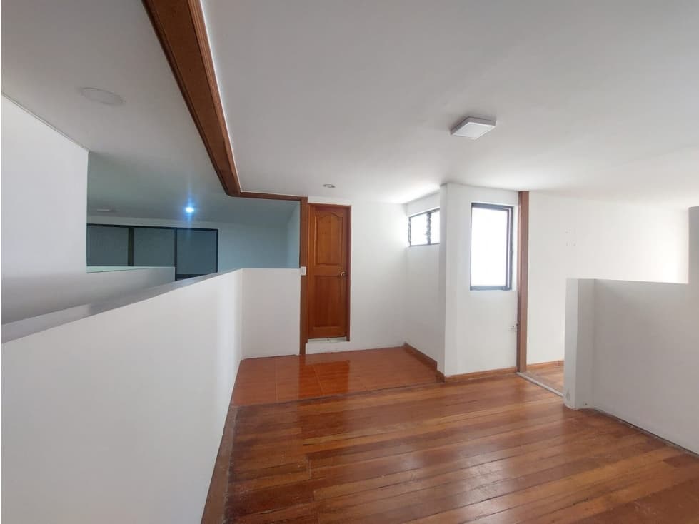 SE ARRIENDA OFICINA AVENIDA BOLIVAR - 1