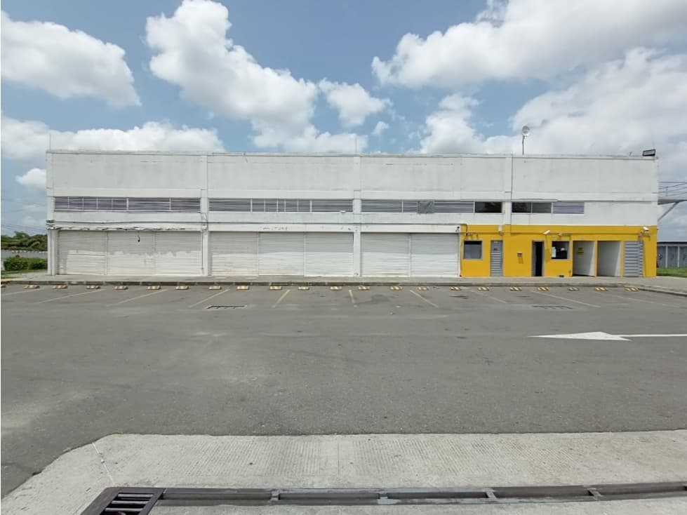 LOCAL COMERCIAL, OFICINAS O BODEGA ARRIENDO VIA MONTENEGRO - 1