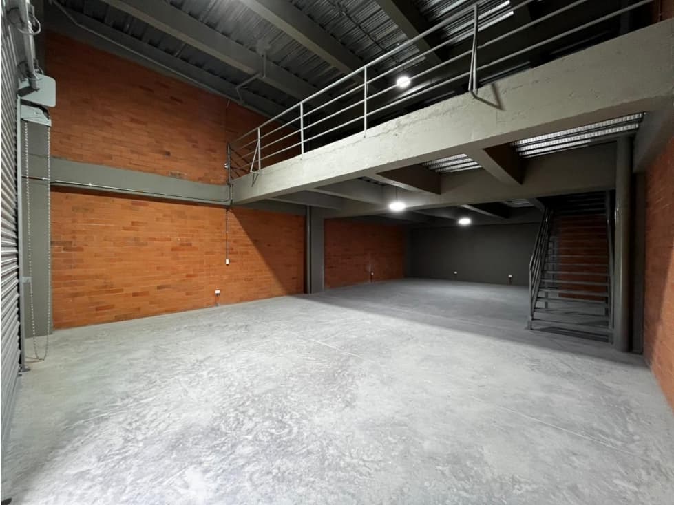 BODEGAS EN ARRIENDO, SECTOR SUR - VIA MONTENEGRO - 1