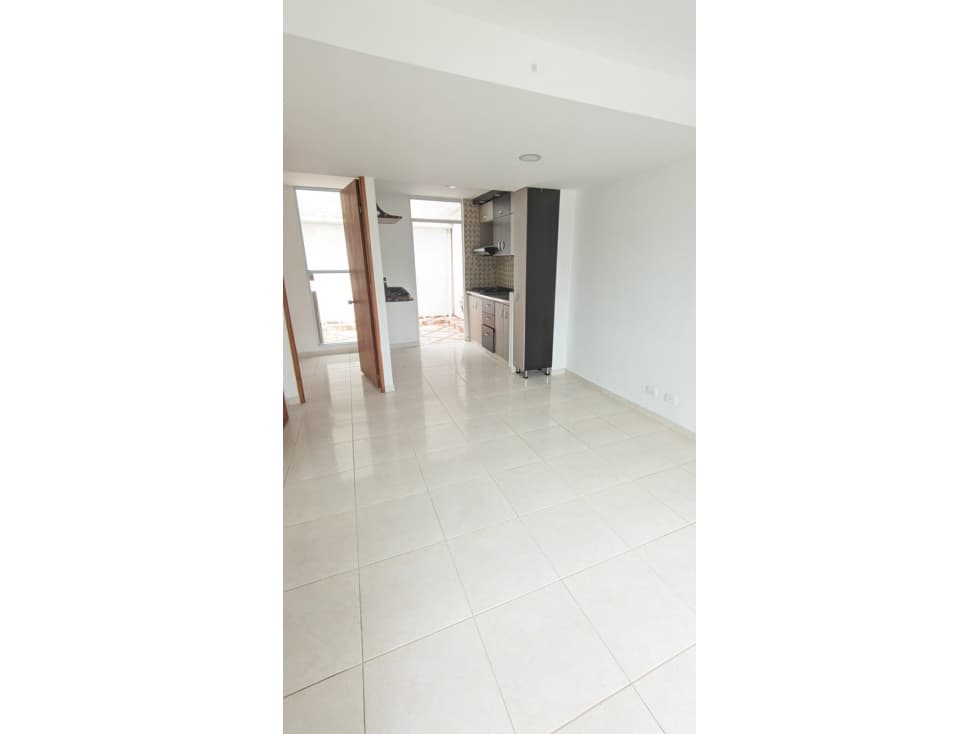 SE ARRIENDA CASA MONTEBONITO D/QS - 1