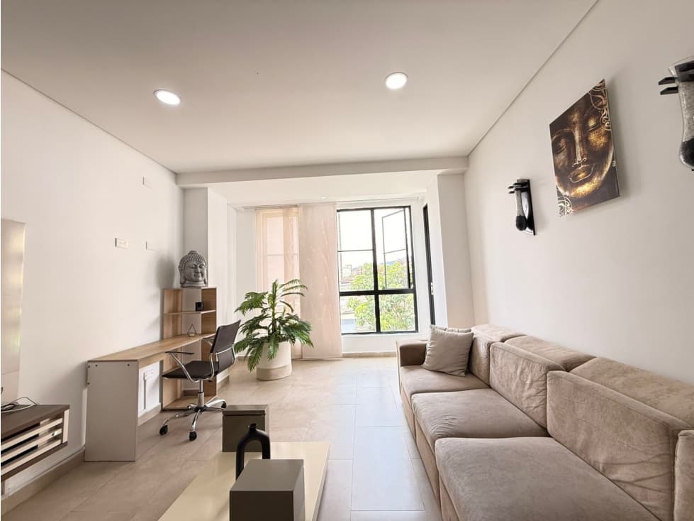Amoblado HERMOSO Apartamento piso 3 Laureles - Medellín. - 1