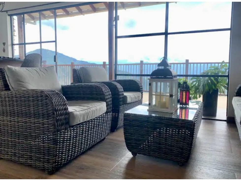 Hermosa casa con piscina en San jerónimo, Antioquia - 1