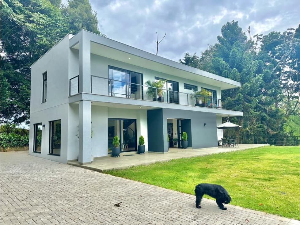 Amoblado Espectacular Casa Campestre Alto de Palmas - Medellin - 1