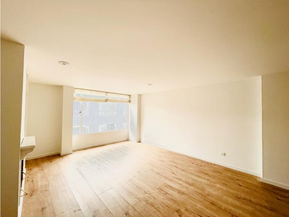 APARTAMENTO EN ALQUILER SANTA ANA OCCIDENTAL REMODELADO EN BOGOTA - 1