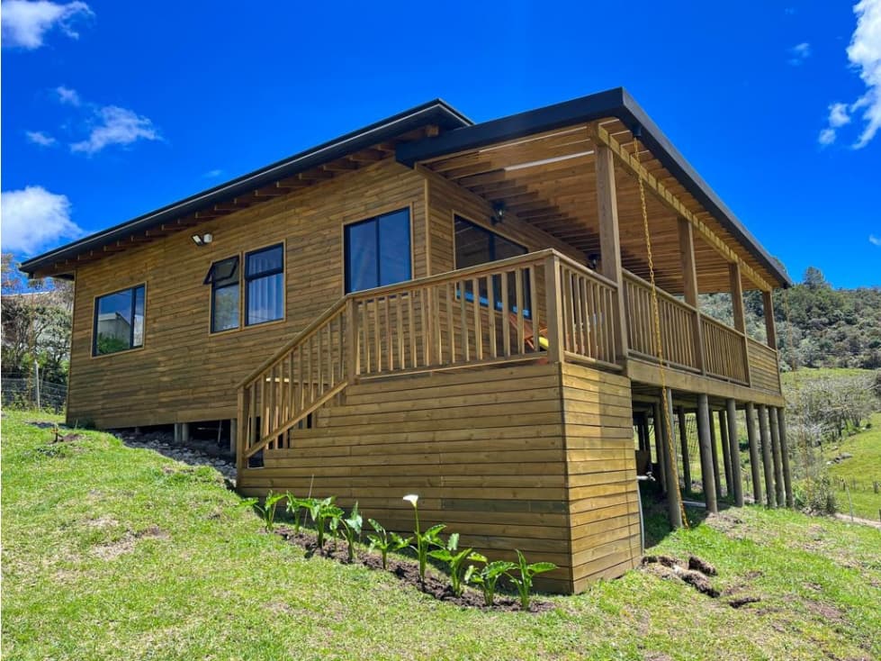 EN VENTA DOS CASAS CAMPESTRES EN SANTUARIO - 1