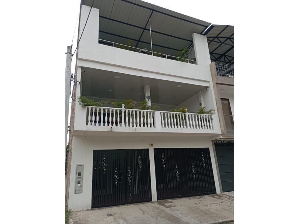 Casa en Venta o Permuta en Melgar 360 m2 - 1