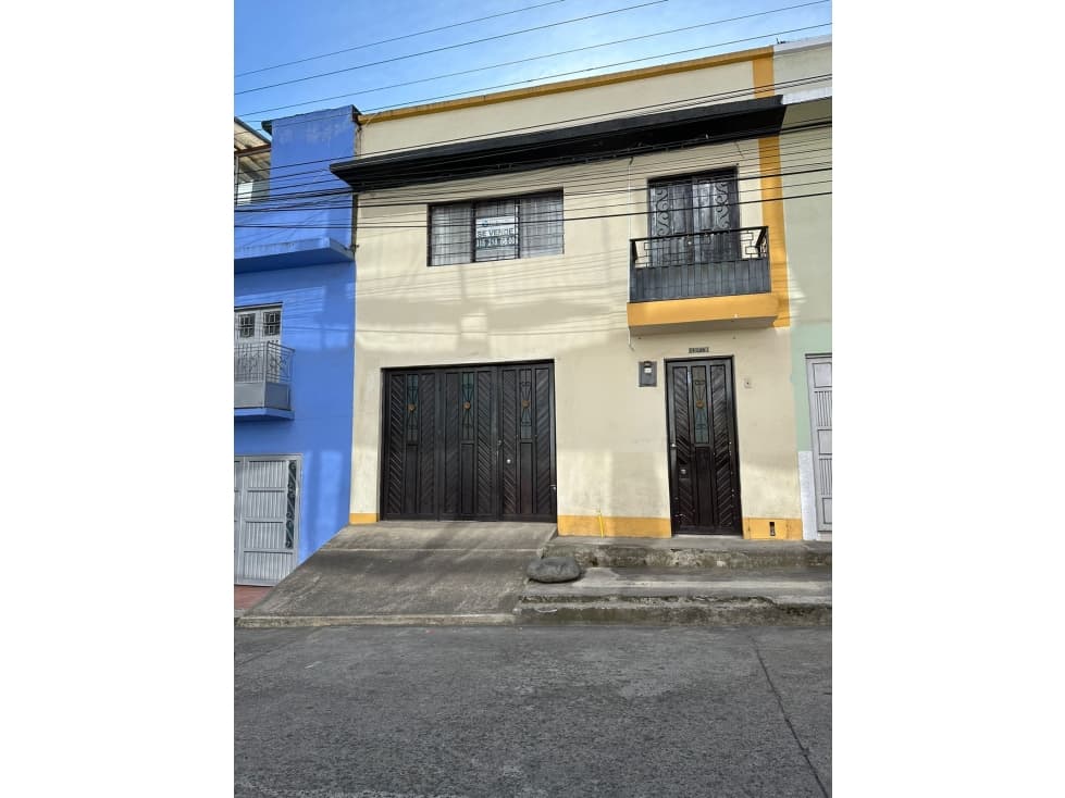 VENDO CASA BARRIO CHAMPAGNAT - 1