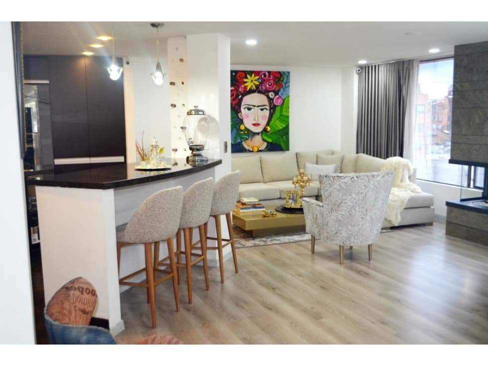 MM32-APARTAMENTO REMODELADO DE EXCELENTES ESPACIOS - 1