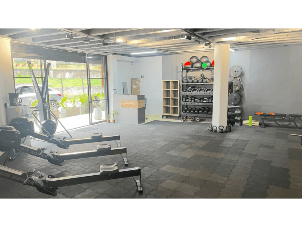 Venta local en El Retiro, rentando y en mall exclusivo. - 1