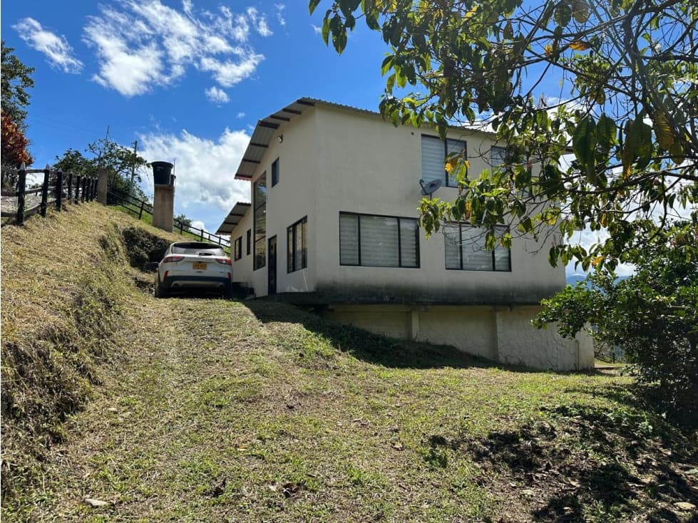 ACSI 1110. Venta de Casa Campestre en Pacho, Cundinamarca - 1