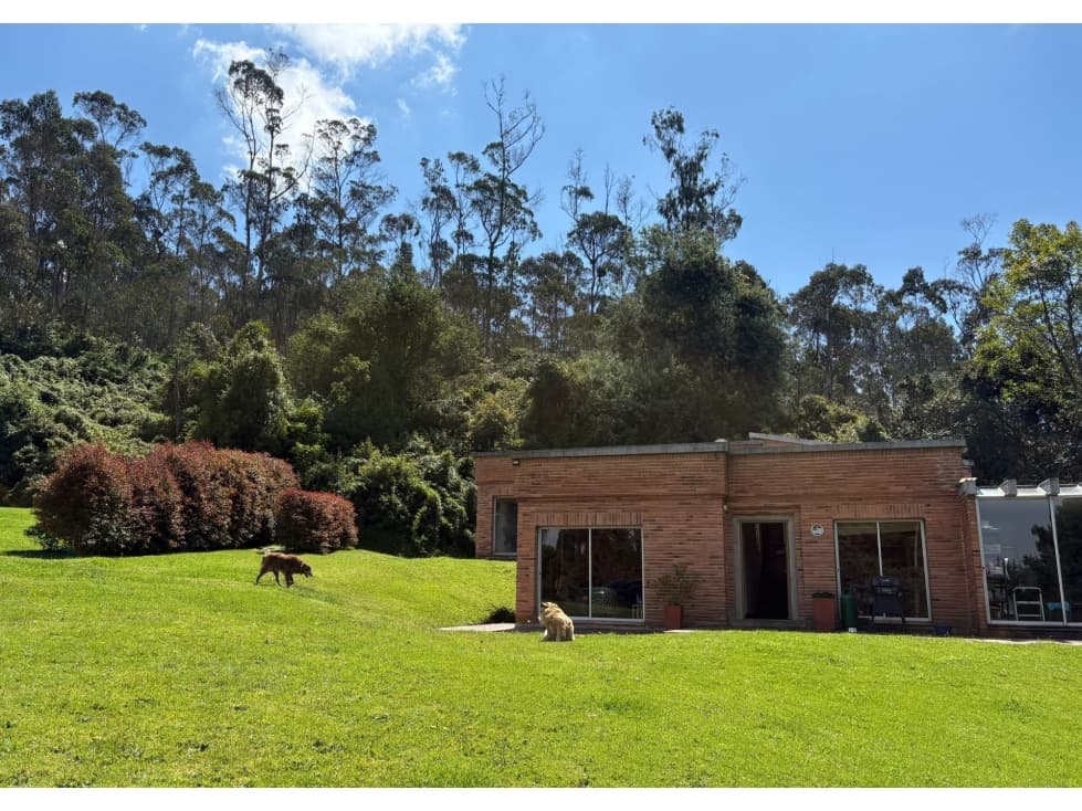 EXCELENTE OPORTUNIDAD VENTA DE 2 CASAS EN RESERVA FORESTAL - 1