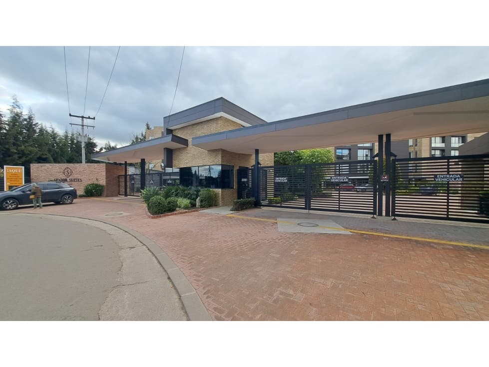 ARRIENDO APARTAMENTO EN SENIOR SUITES GUAYMARAL - 1