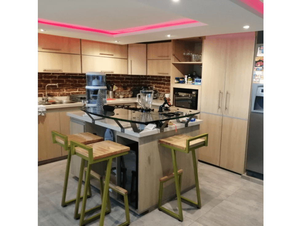 EDIFICIO DE APARTAMENTOS EN VENTA EN EL SUR DE CALI - COLOMBIA - 1