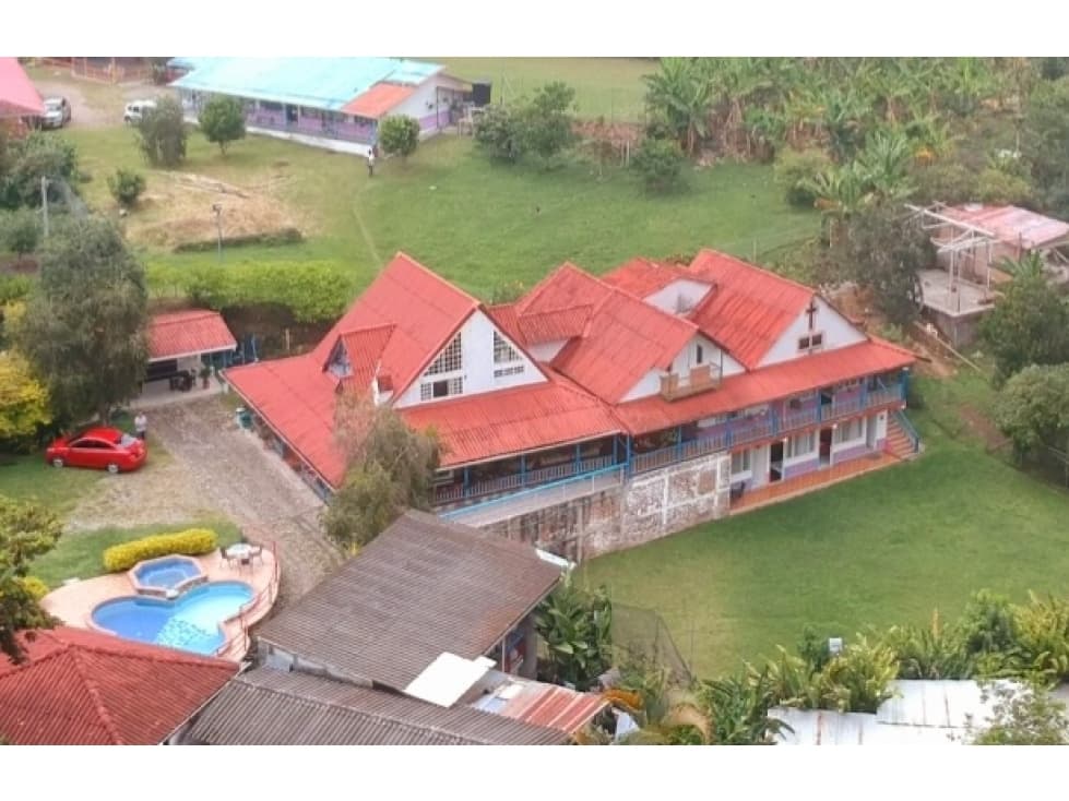 CASA HOTEL EN VENTA - SALENTO - 1