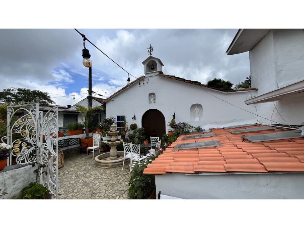 VENTA DE HERMOSO HOTEL EN SALENTO, QUINDIO, COLOMBIA - 1