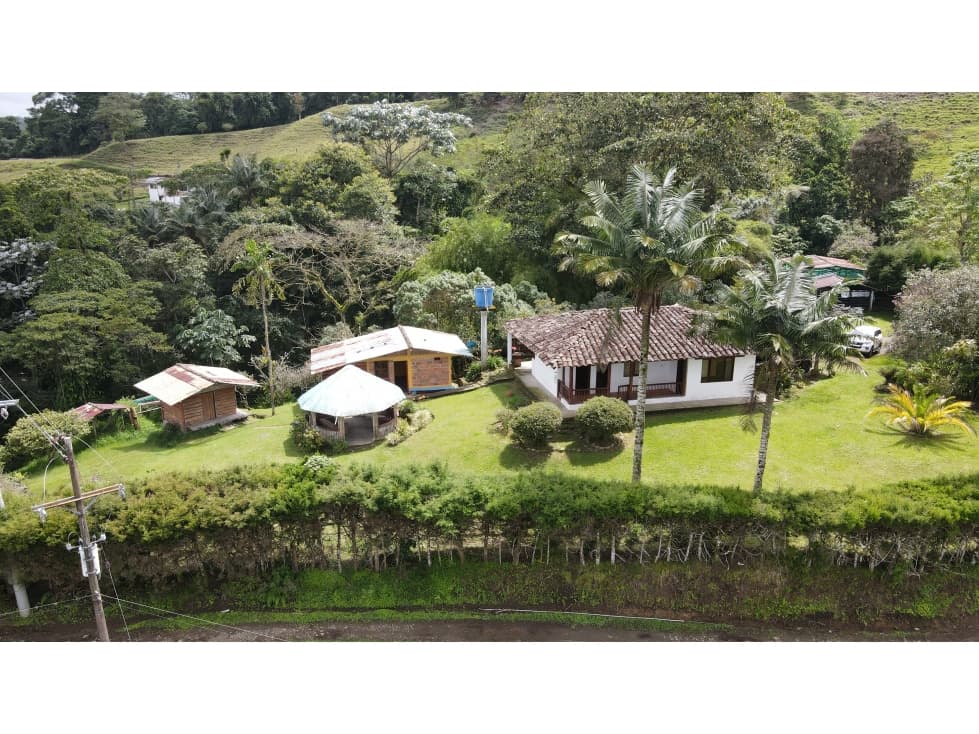 VENTA DE FINCA, FILANDIA, QUINDIO, COLOMBIA. - 1