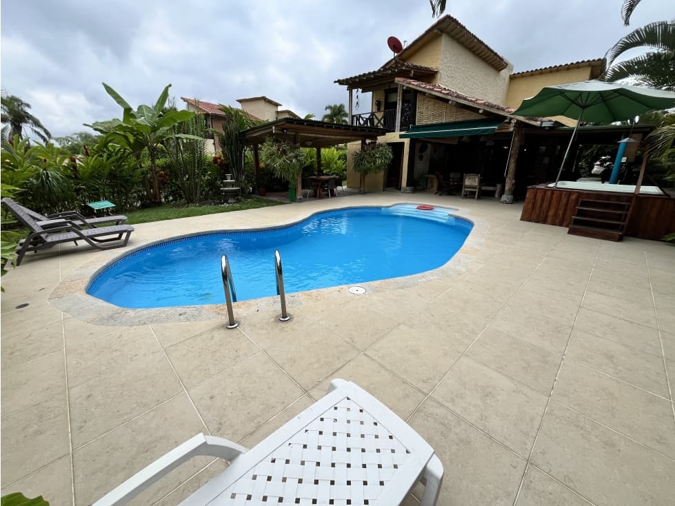 VENTA DE CASA CAMPESTRE EN QUIMBAYA, QUINDÍO, COLOMBIA - 1