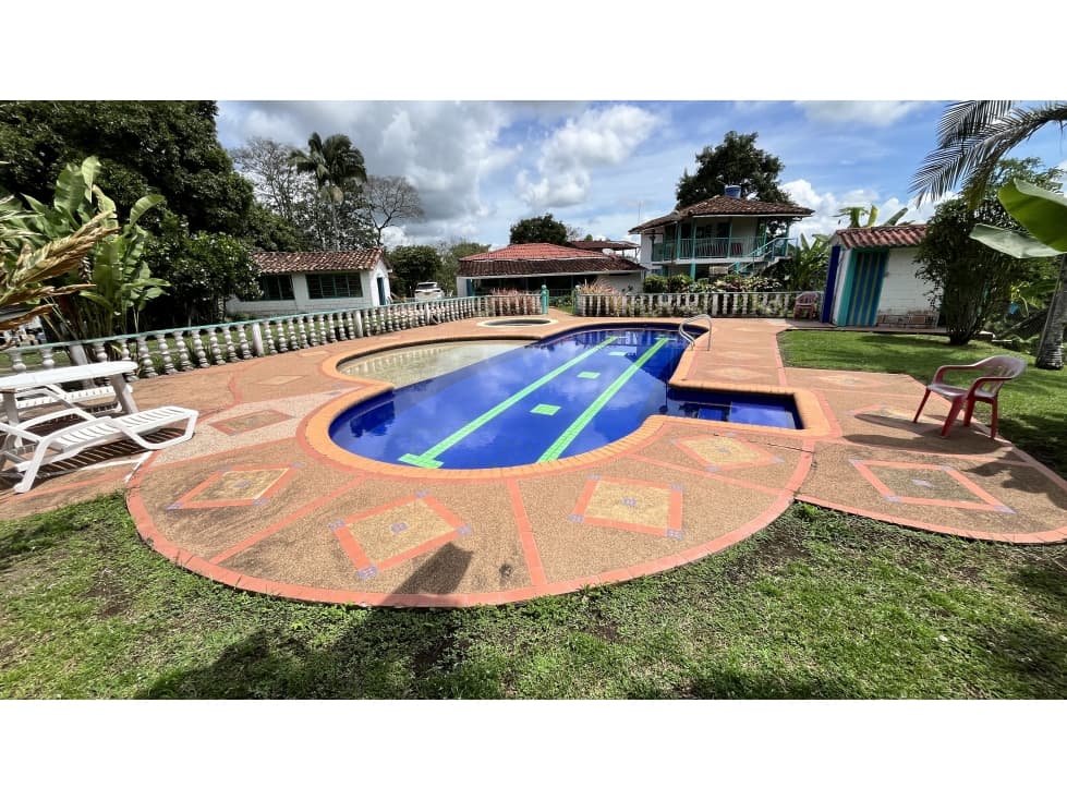 VENTA DE FINCA EN QUIMBAYA, QUINDÍO, COLOMBIA - 1