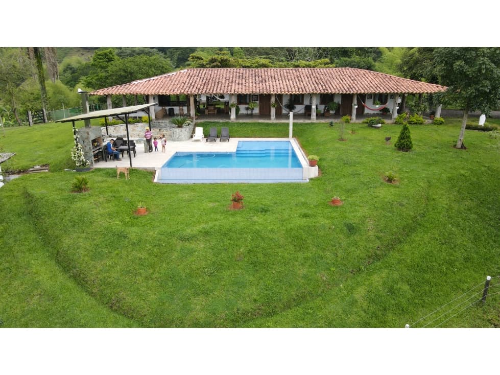 VENTA DE FINCA EN TEBAIDA, QUINDÍO, COLOMBIA - 1