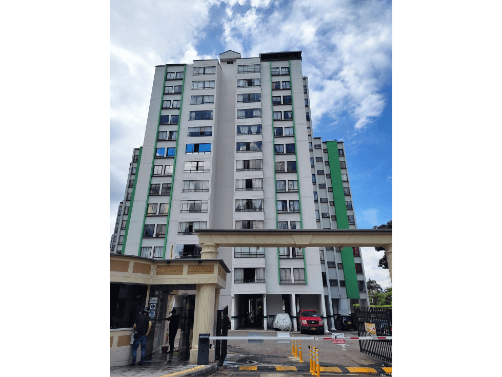 APARTAMENTO AMOBLADO EN VENTA / ACROPOLIS CONDOMINIO APTO 1106 - 1