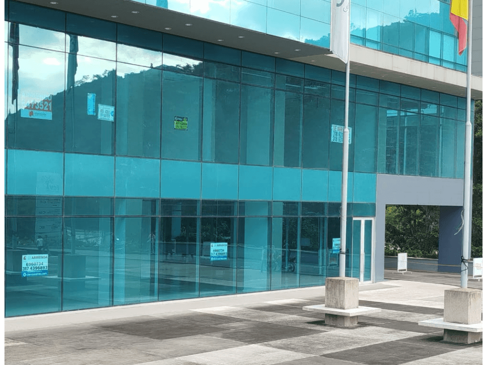 LOCAL 102 EN ARRIENDO / HOSPITAL INTERNACIONAL DE COLOMBIA - 1