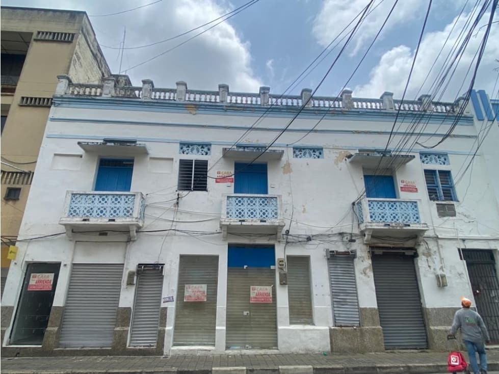 EDIFICIO EN ARRIENDO EN EL CENTRO DE MONTERÍA - 1