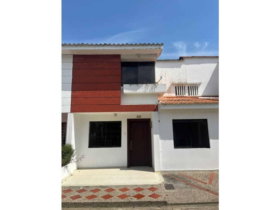 CASA EN VENTA EN CONJUNTO CERRADO EN EL NORTE DE MONTERIA - 1