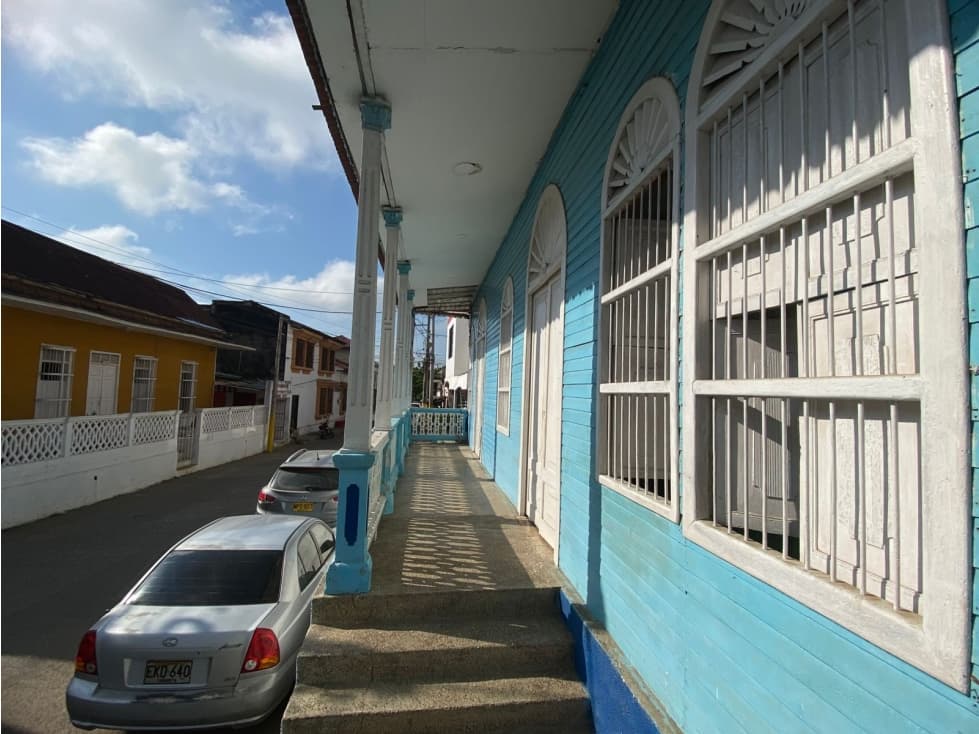 LOCAL COMERCIAL PARA ARRIENDO EN LORICA - 1