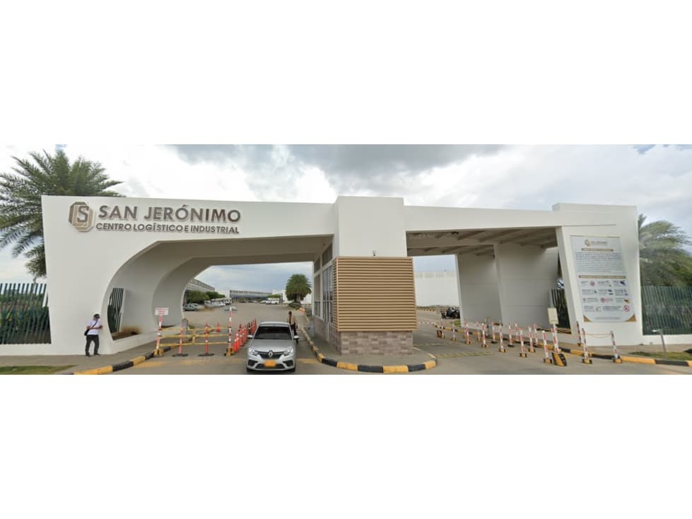 BODEGA EN VENTA DE 440M2 EN EL CENTRO LOGISTICO - MONTERIA - 1