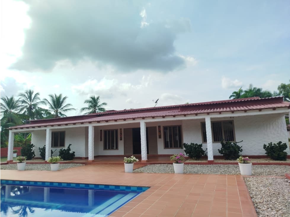 CASA CAMPESTRE EN VENTA A ORILLA DE CARRETERA EL CEPILLO - CERETE - 1