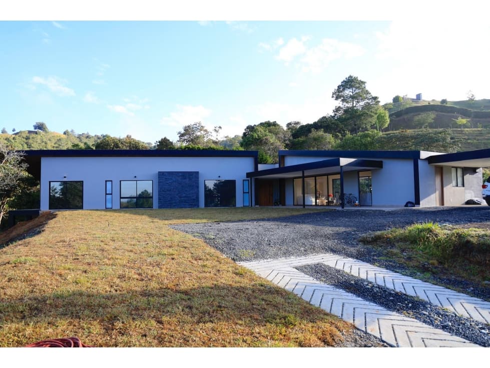 Venta *OPORTUNIDAD* Casa Campestre El Retiro en Parcelación 1 NIVEL - 1