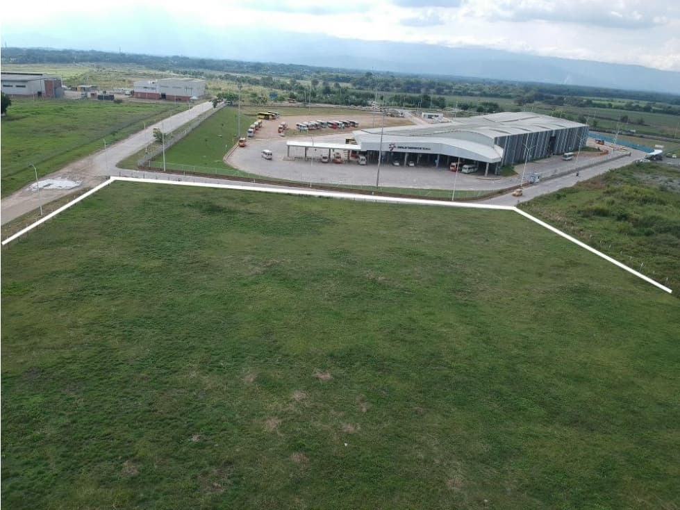 SE VENDE LOTE EXCELENTE UBICACIÓN ZONA COMERCIAL E INDUSTRIAL TULUA. - 1