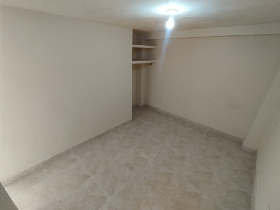 VENTA CASA BIFAMILIAR ANDALUCIA BARRIO RICAUTE - 1