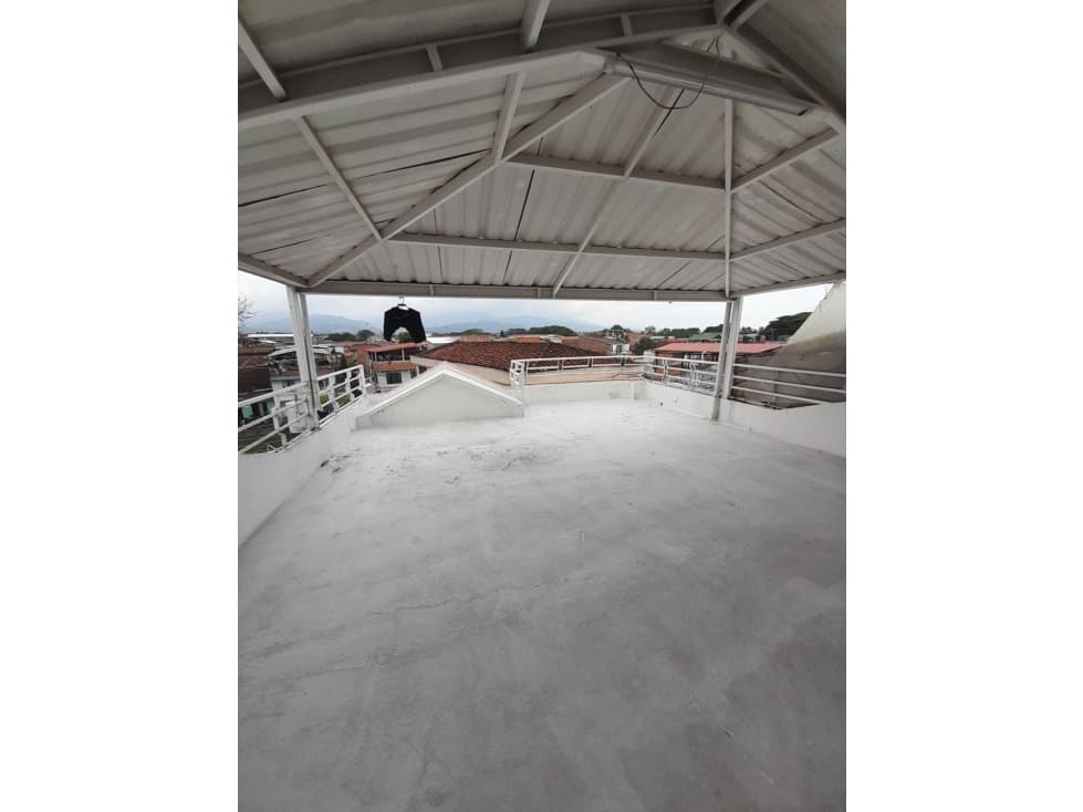 SE VENDE CASA DE 3 PISOS BIFAMILIAR BARRIO LA CEIBA EN TULUÁ (VALLE) - 1