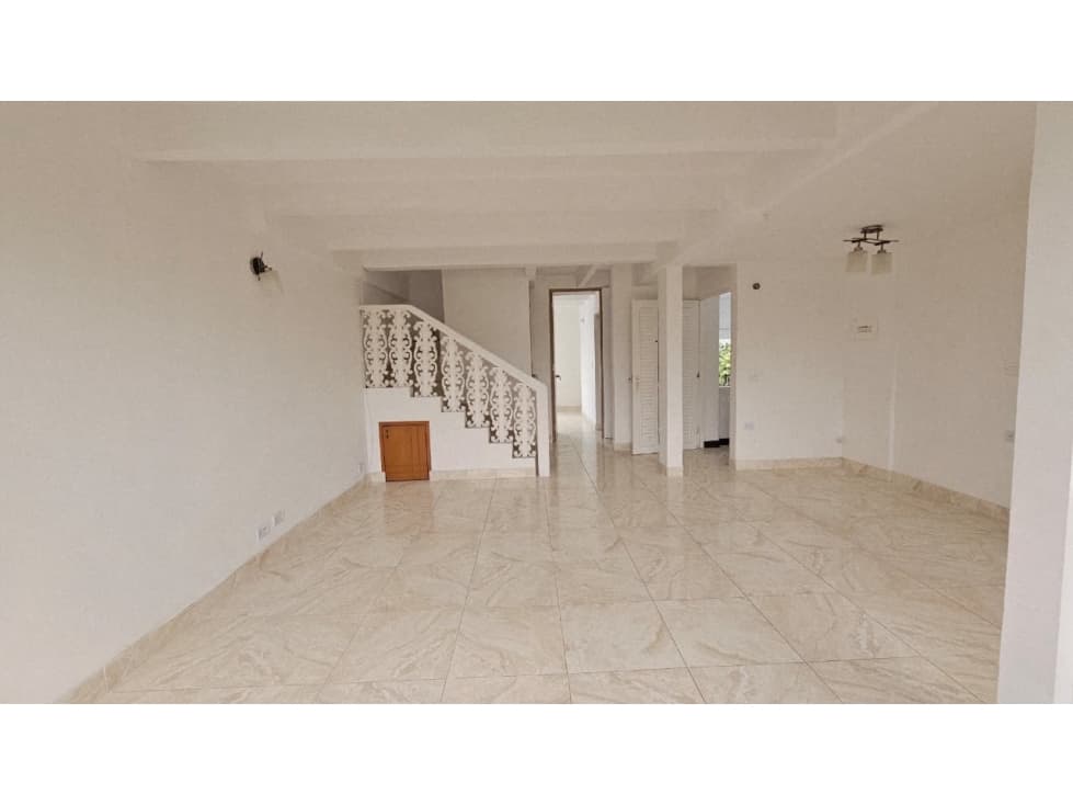 SE VENDE APARTAMENTO DUPLEX EN TERCER PISO BARRIO EL RETIRO TULUA. - 1