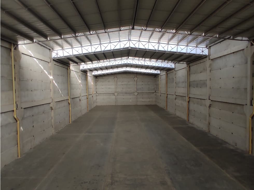 BODEGA EN ARRIENDO EN GIRARDOTA - 1