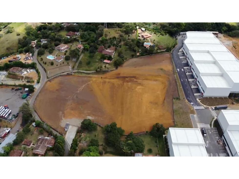 Se arrienda Lote 5.000 mt2 En Copacabana - 1