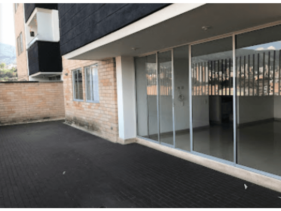 SE VENDE LOCAL ENVIGADO - 1