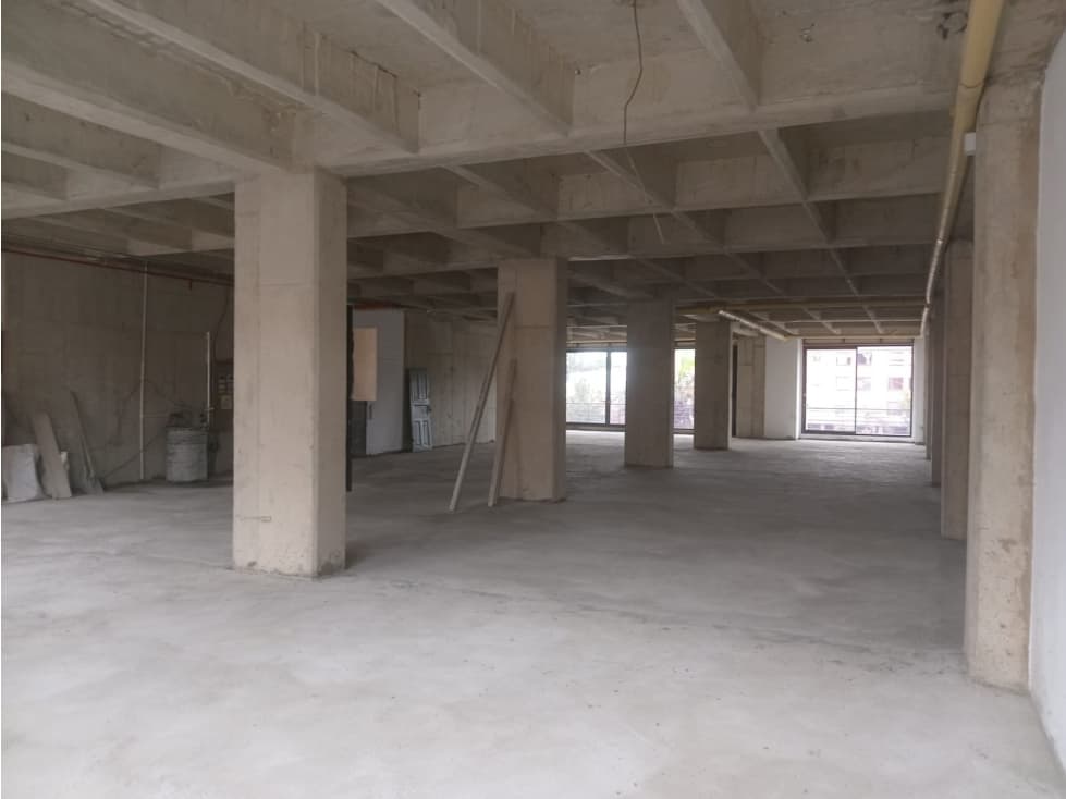 SE ARRIENDA EDIFICIO EN BOGOTA - 1