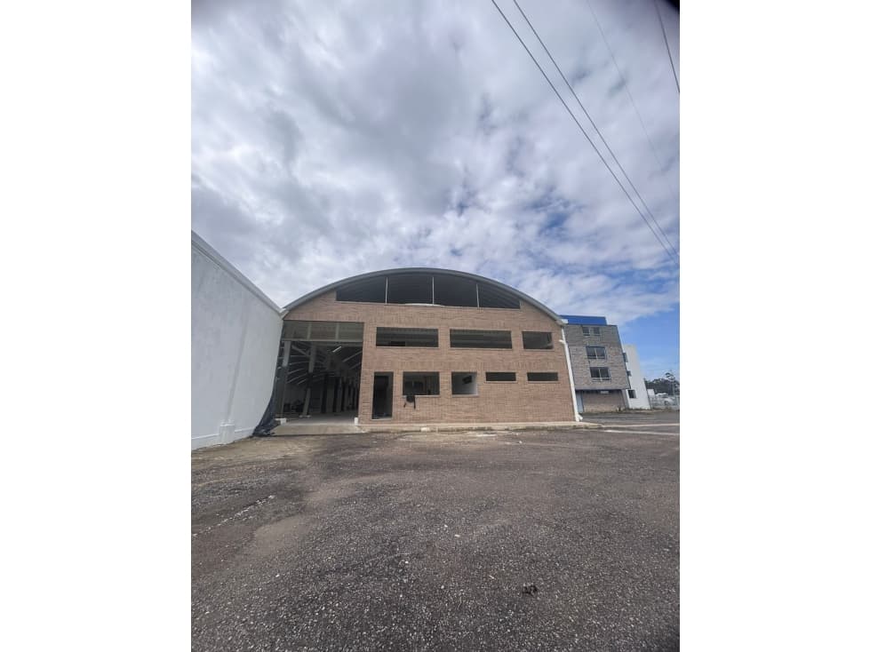 SE ARRIENDO BODEGA EN SIBERIA - COTA - 1