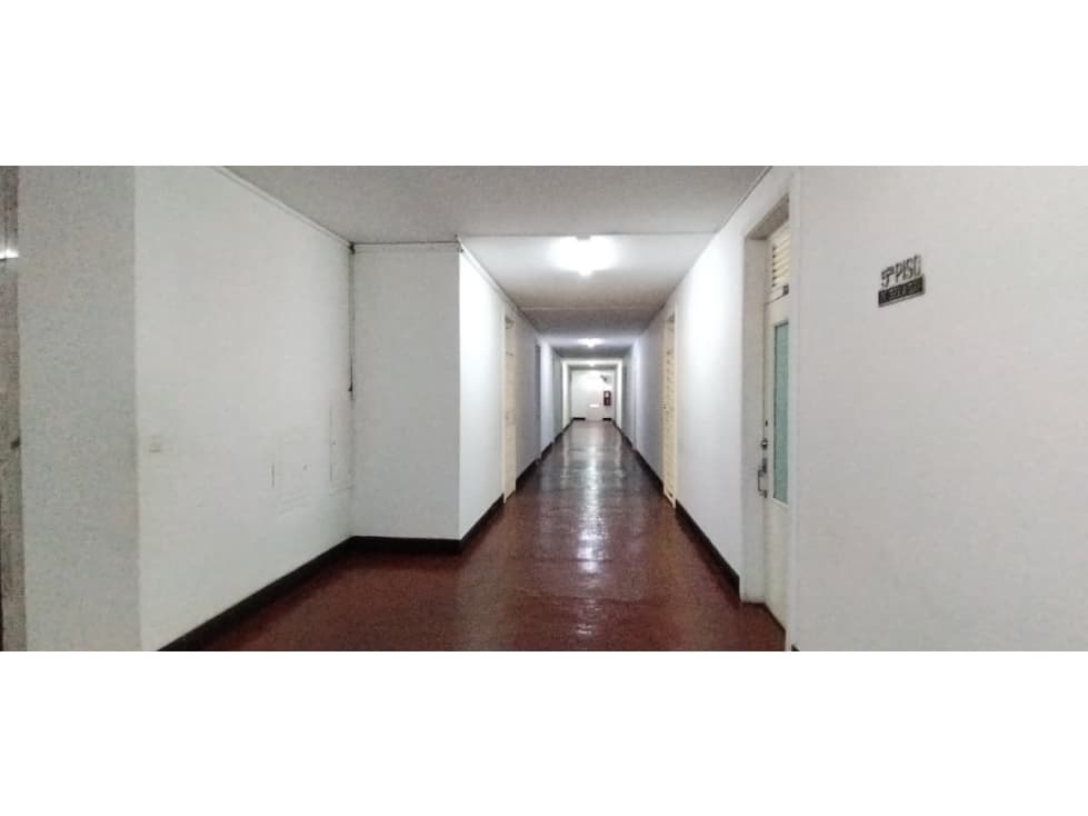 VENDO OFICINA EN EL EDIFICIO EDMOND ZACCOUR - 1