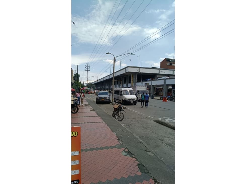 ARRIENDO LOCAL CC SANTIAGO - 1