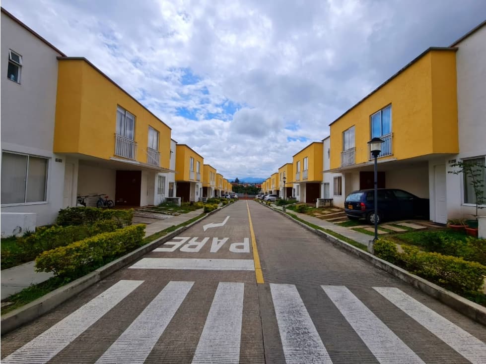 BROKER - Casa en venta Conjunto Llanos de Calibio Popayán - 1