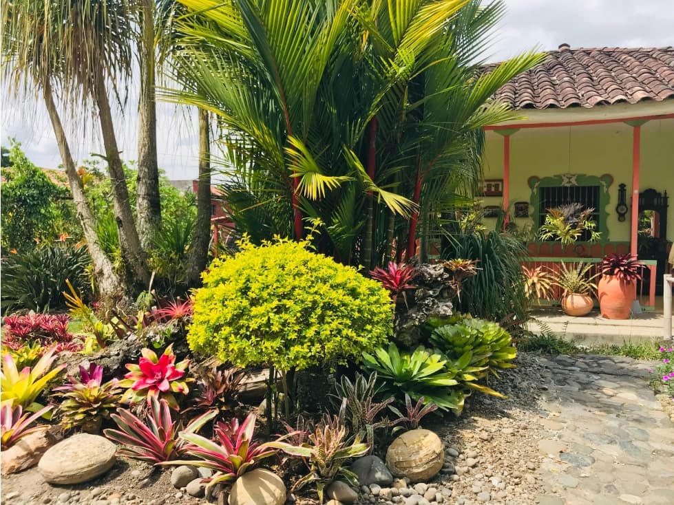 ALQUILER CASA DE FINCA EN ZONA RURAL DE MONTENEGRO - 1