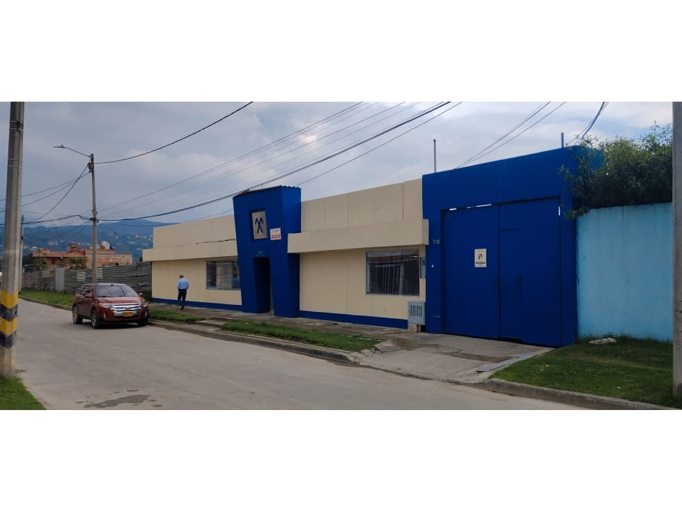 Venta Bodega industrial con oficinas 1355m2 Cajicá - 1